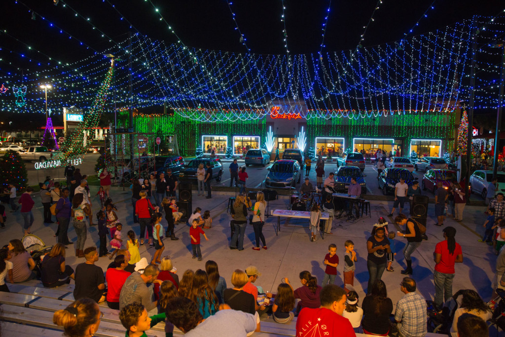 Slideshow Tampa Winter Wonderland ChickfilA